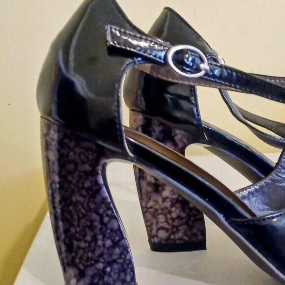 Exclusive Romantic Soles Corbel 7.5 Black Metallic T Strap W/Ankle Strap Heels - Picture 3 of 9